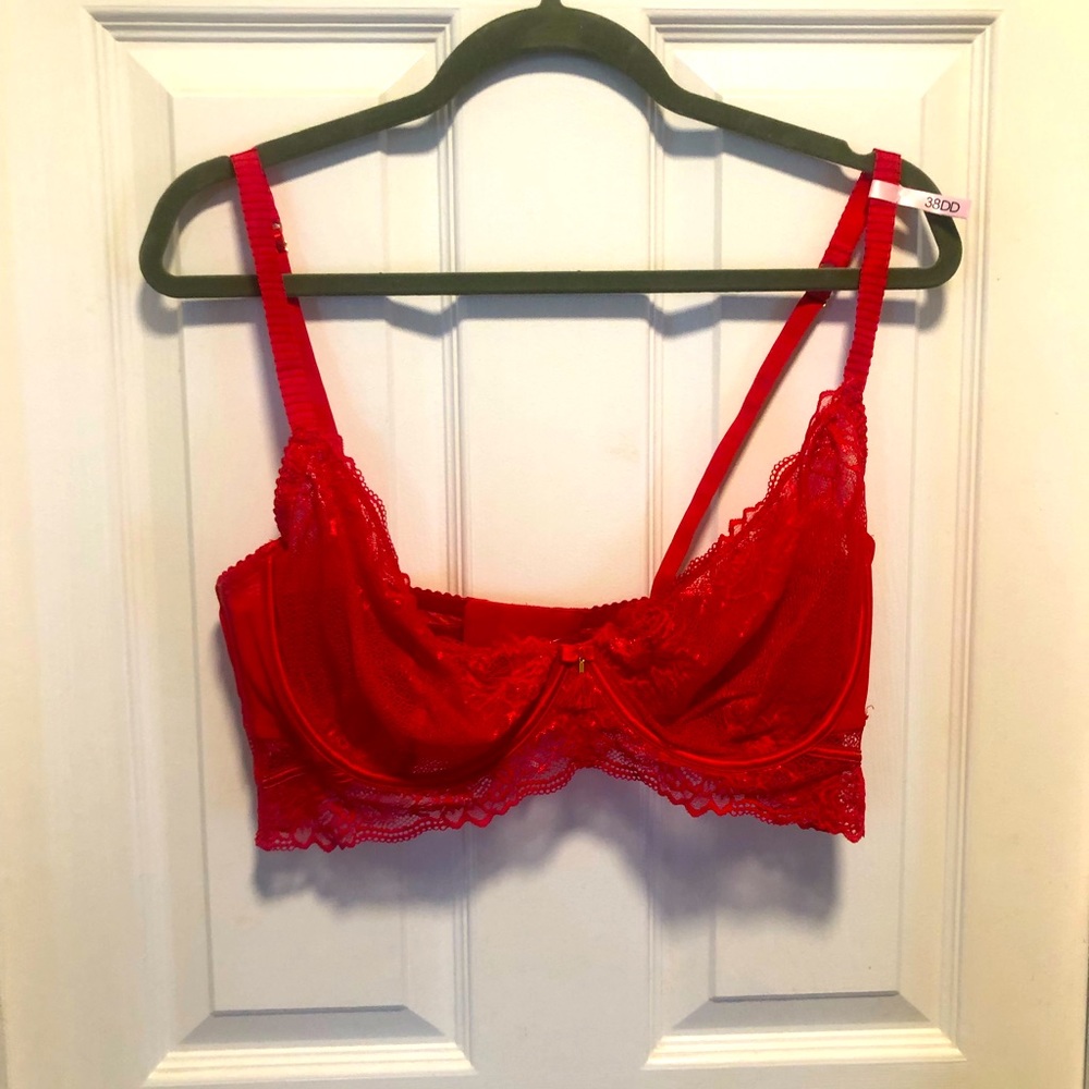 Red Lace Bra new with tags!